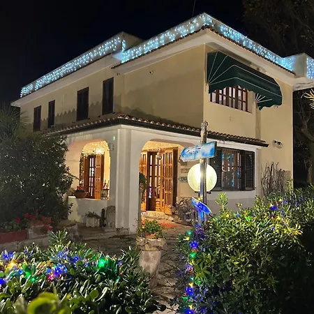 Villa Anna Guesthouse - Salento Airport Stay & Free Parking-2